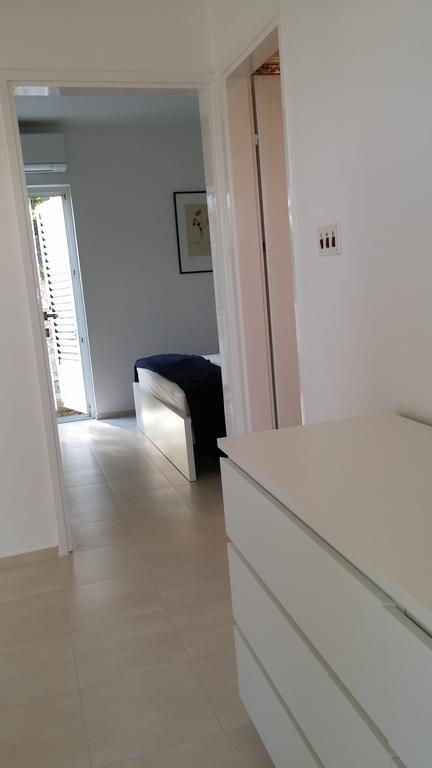 Apartment Helena Tribalj Стая снимка